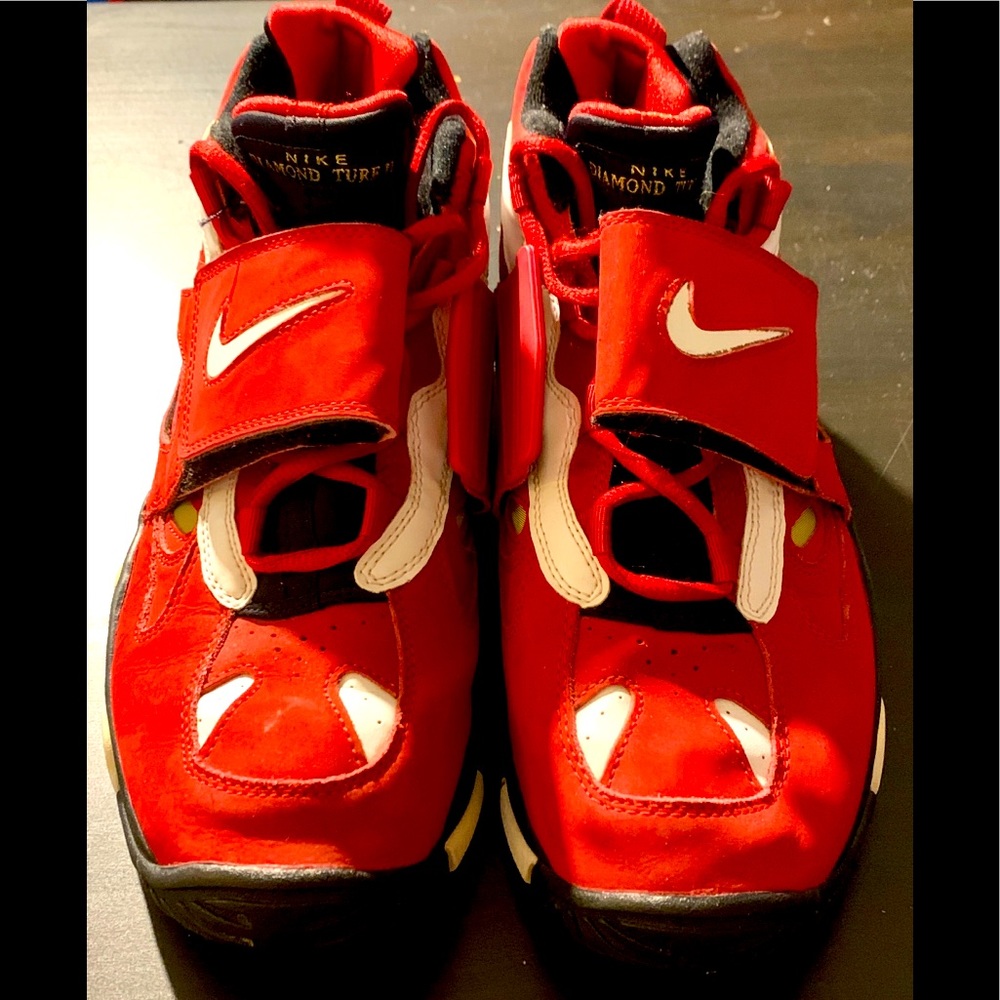 Nike diamond Turf 2
